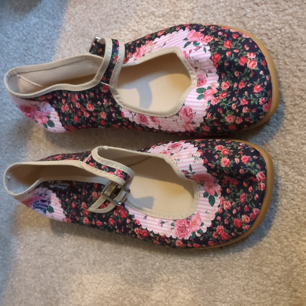 Hot chocolate Floral Mary Jane's size 40